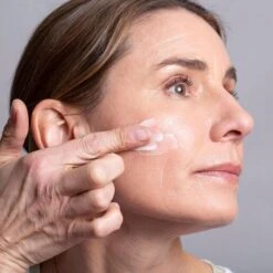 Balance Me Vitamin C Repair Serum -Jerseybeauty Sales 5060131096070 5 11dd96daa3fc8c5e1119bc3ea0940038