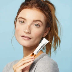 Dermalogica Biolumin-C Vitamin C Eye Serum 16 Dermalogica Biolumin-C Vitamin C Eye Serum -Jerseybeauty Sales Biolumin c eye serum 111393 lifestyle 1 11dd96daa3fc8c5e1119bc3ea0940038