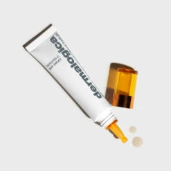 Dermalogica Biolumin-C Vitamin C Eye Serum 15 Dermalogica Biolumin-C Vitamin C Eye Serum -Jerseybeauty Sales Biolumin c eye serum 111393 lifestyle 2 11dd96daa3fc8c5e1119bc3ea0940038