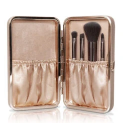 Delilah Vegan Travel Brush Collection -Jerseybeauty Sales Brush Collection 5060393931638 4 2022 03 24 113124 11dd96daa3fc8c5e1119bc3ea0940038