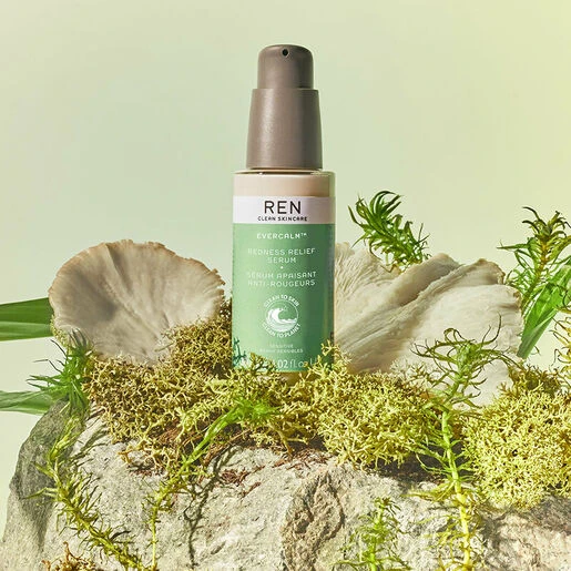 REN CLEAN SKINCARE REN - Clean Skincare Evercalm™ Redness Relief Serum 4 REN CLEAN SKINCARE REN - Clean Skincare Evercalm™ Redness Relief Serum - Image 2