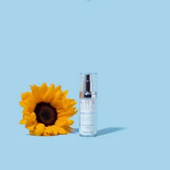 Ark Skincare Skin Protector SPF30 Primer -Jerseybeauty Sales S3 ARK SPF30Primer Ingredients Blue Background SRES 11dd96daa3fc8c5e1119bc3ea0940038