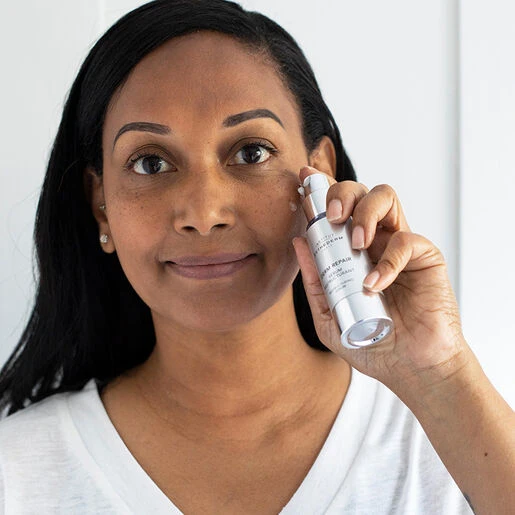 Institut Esthederm Restructuring Face Serum 6 Institut Esthederm Restructuring Face Serum - Image 4