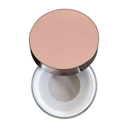 Delilah Pure Touch Micro-Fine Loose Powder 4 Delilah Pure Touch Micro-Fine Loose Powder - Image 2